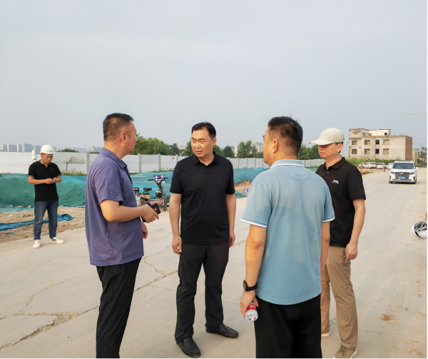 集團領導到地理信息產(chǎn)業(yè)園項目和光明片區(qū)項目檢查指導工作